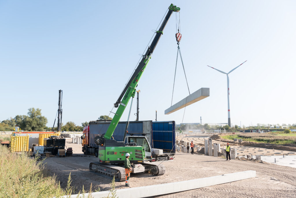 Sennebogen 613e draagt balk