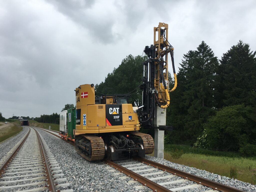 VDH-PV335 op het spoor