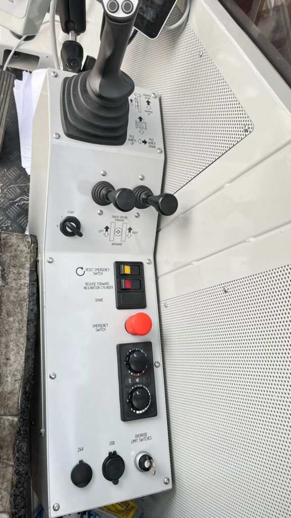 VDH-MP40 in de cabine cotrols