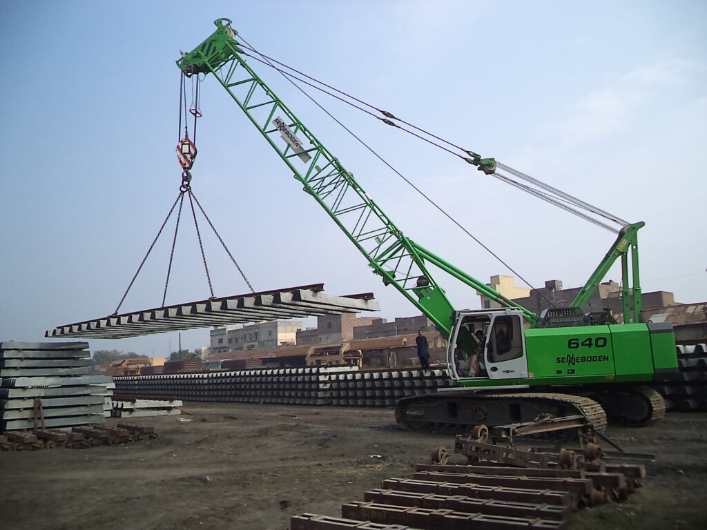 Sennebogen 640e aan het werk