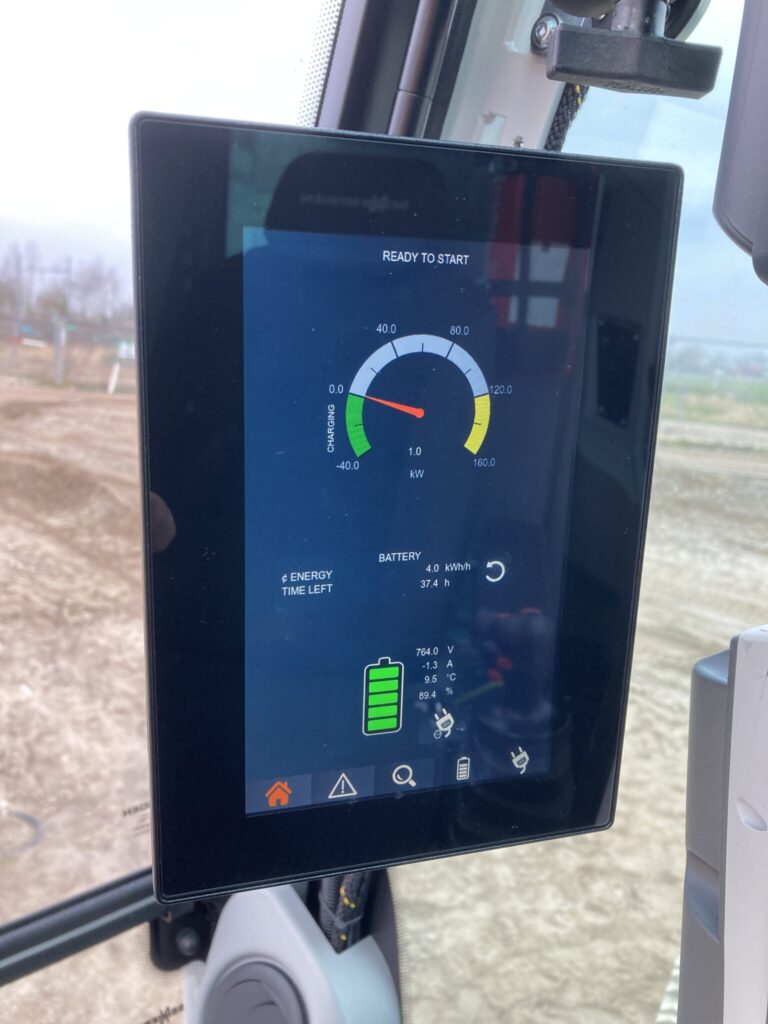 Elektrische Sennebogen 653 controls
