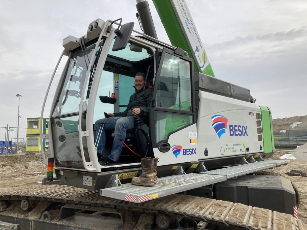 Elektrische Sennebogen 653