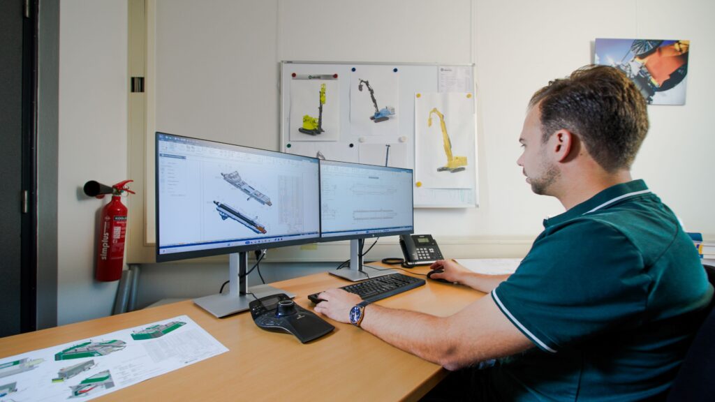 Ingenieur am Computer