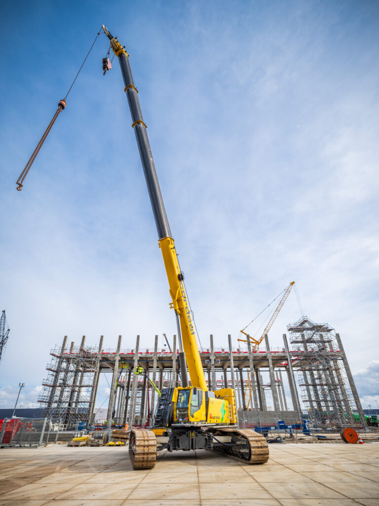 Sennebogen 6113 van onderen