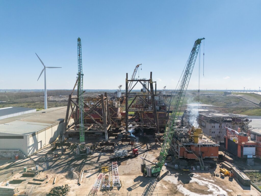 Sennebogen 7700 bij project