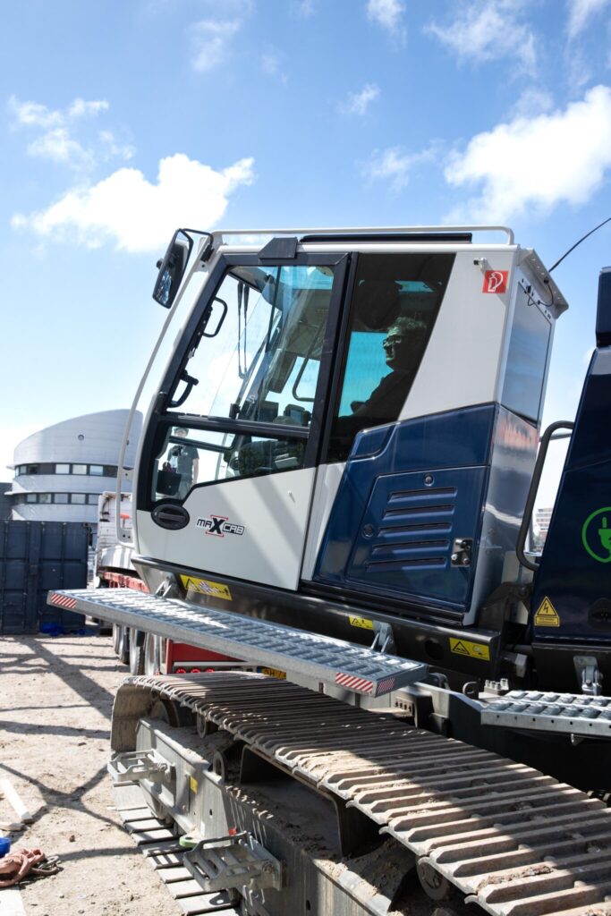 Sennebogen 653 cabine