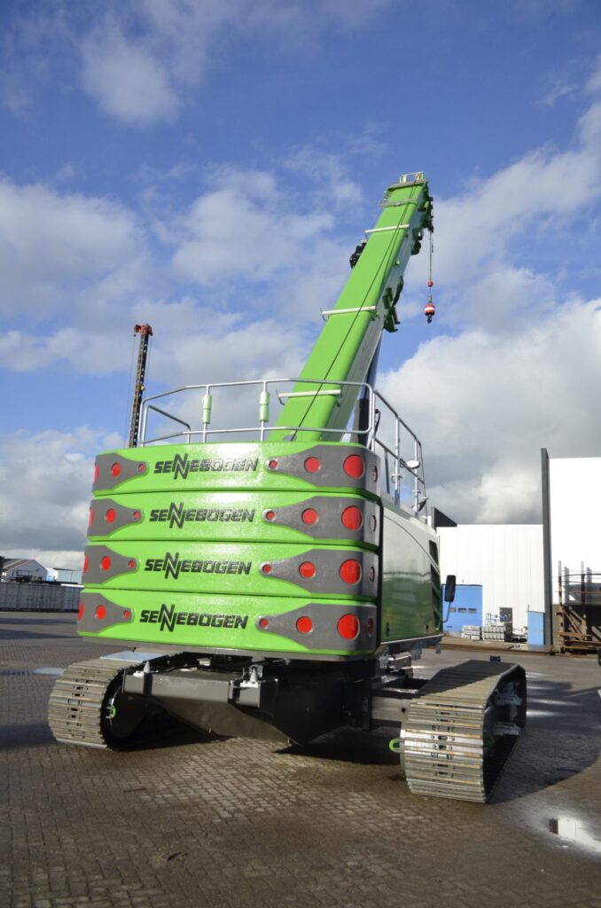 Sennebogen 673 schuin achter rechts